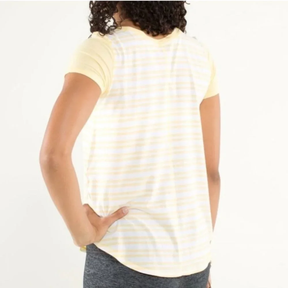 Lululemon Serene Short Sleeve Tee Yellow & White Stripe Women’s Size 6